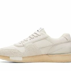 Port Northampton Women's Clarks Originals Torrun - White Combination