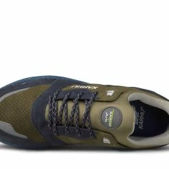 Port Northampton MAN Karhu Aria 95 - Northern Lights India Ink / Dark Olive
