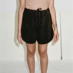 Port Northampton WOMAN Baserange Douglas Short -fovea Brown